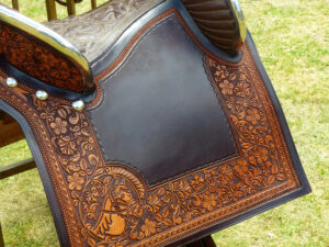 Leather,Peruvian,Paso,Style,Saddle,With,Beautiful,Carving,Design